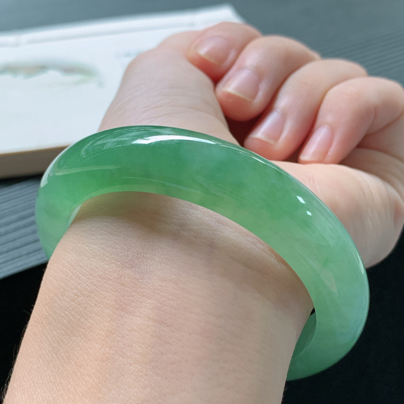 Bracelet en jadéite, jade ciré - Lighting & Home Decor Studio Photos avis et prix